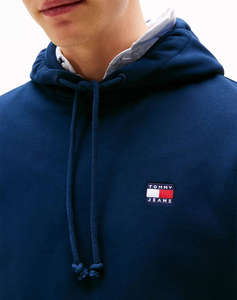 TOMMY JEANS TJM REG BADGE HOODIE EXT