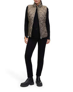 BETTY BARCLAY GILLET