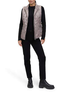 BETTY BARCLAY GILLET