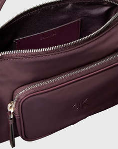 CALVIN KLEIN POCKET NYLON BAG W/ STRAP