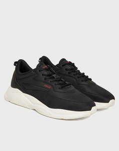 HUGO Leon_runn_nyrp 10275883 01