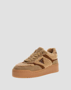 GUESS MIRAM10 INCALTAMINTE DE DAMA