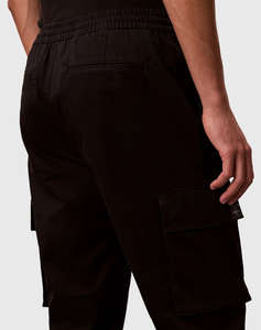 CALVIN KLEIN SKINNY ELASTIC TWILL CARGO PANT